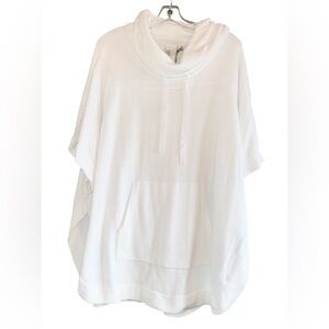 Barefoot Dreams Cozychic Ultra Lite Sea Salt White Weekend Poncho S/M